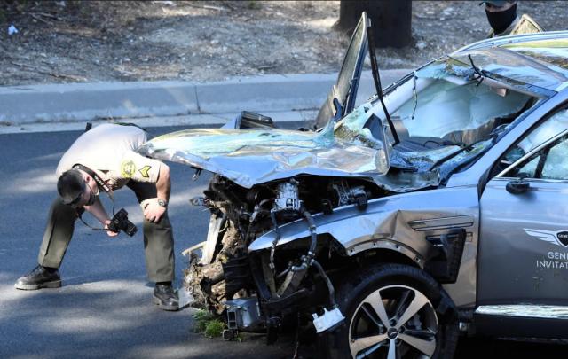 搜狐体育首页-伍兹突发车祸腿部受伤严重 已做手术暂无生命危险